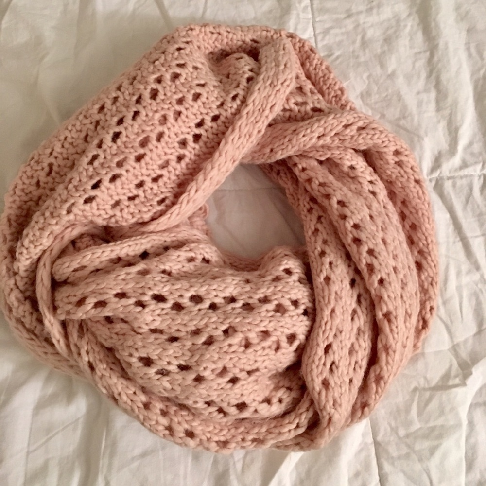 NWT - A&F Cozy Scarf